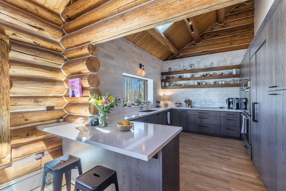 Open concept kitchen and dining area