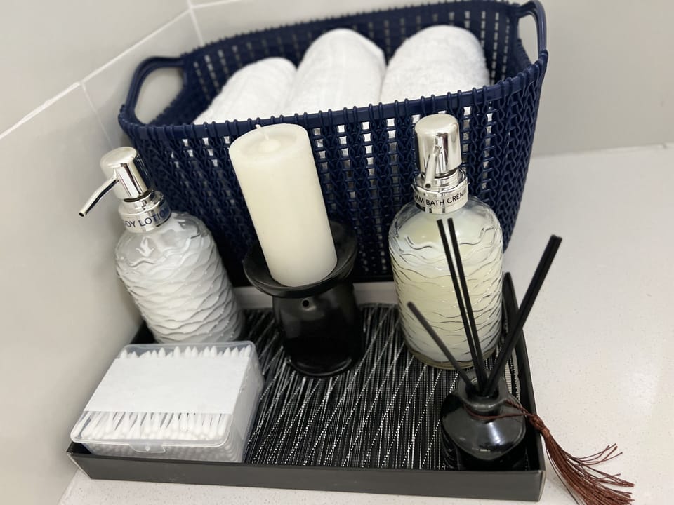 Bathroom amenities