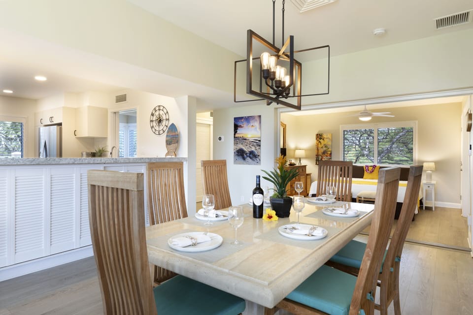 Dining room area 