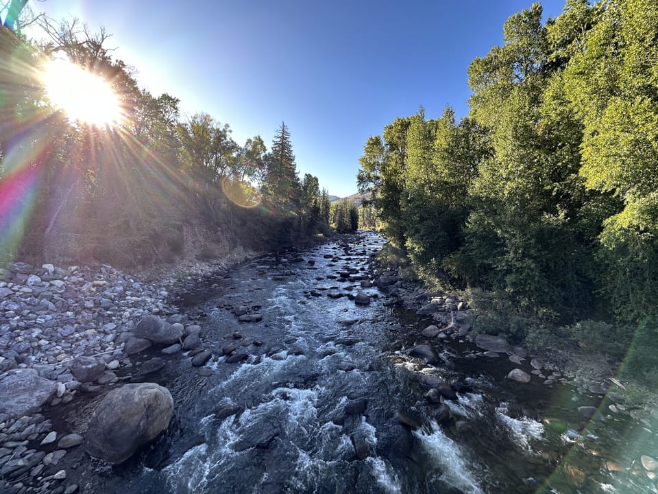 Eagle River - Walking Distance
