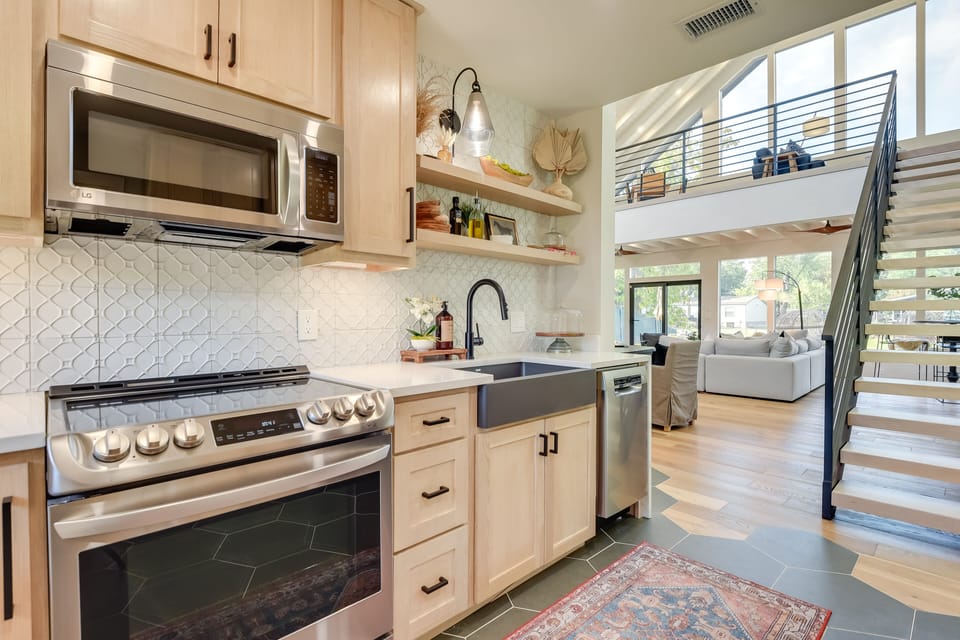 Kitchen | Dishwasher | Refrigerator