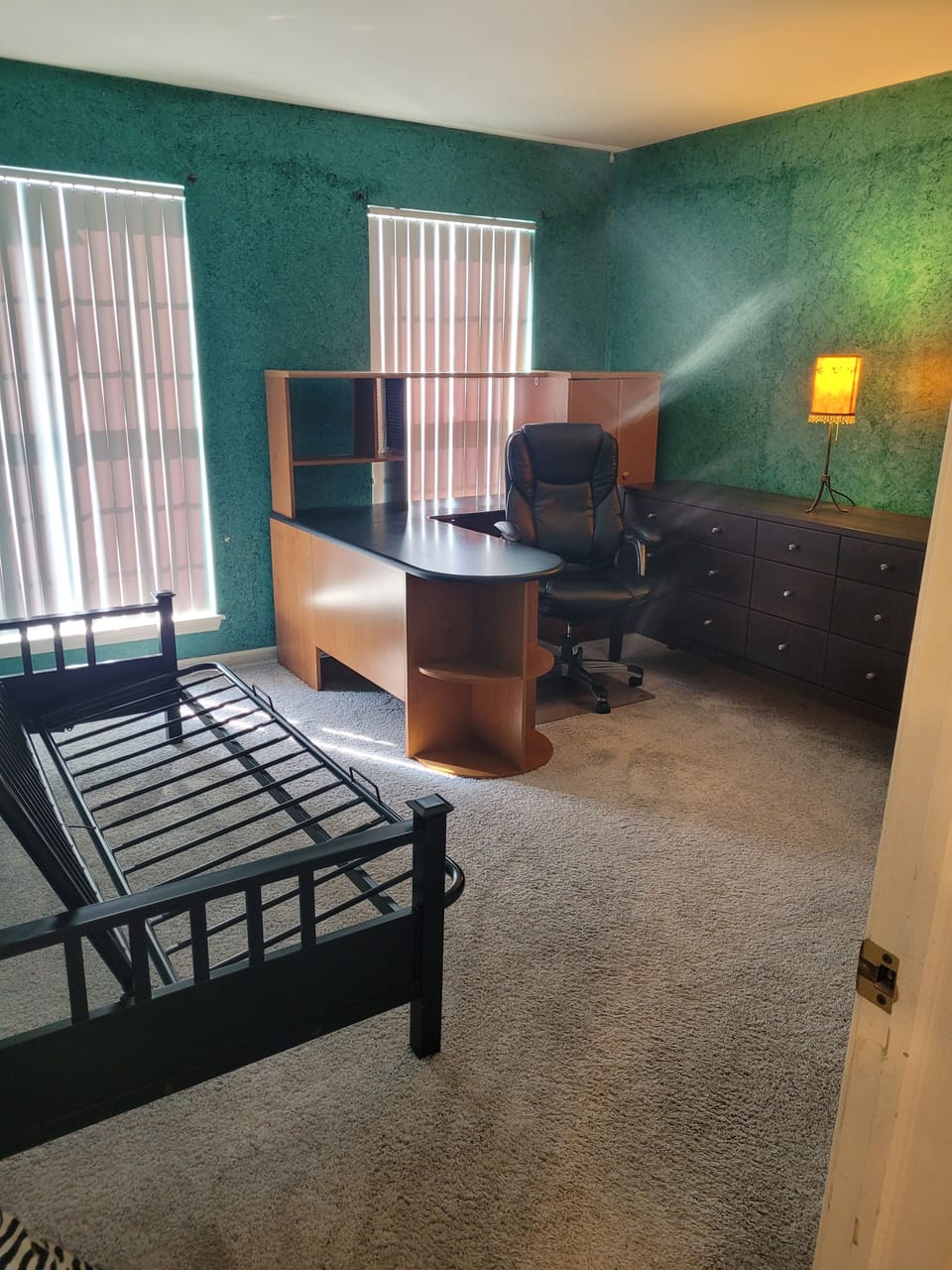 Bedroom 4 futon bed but 2nd office with desk extension.