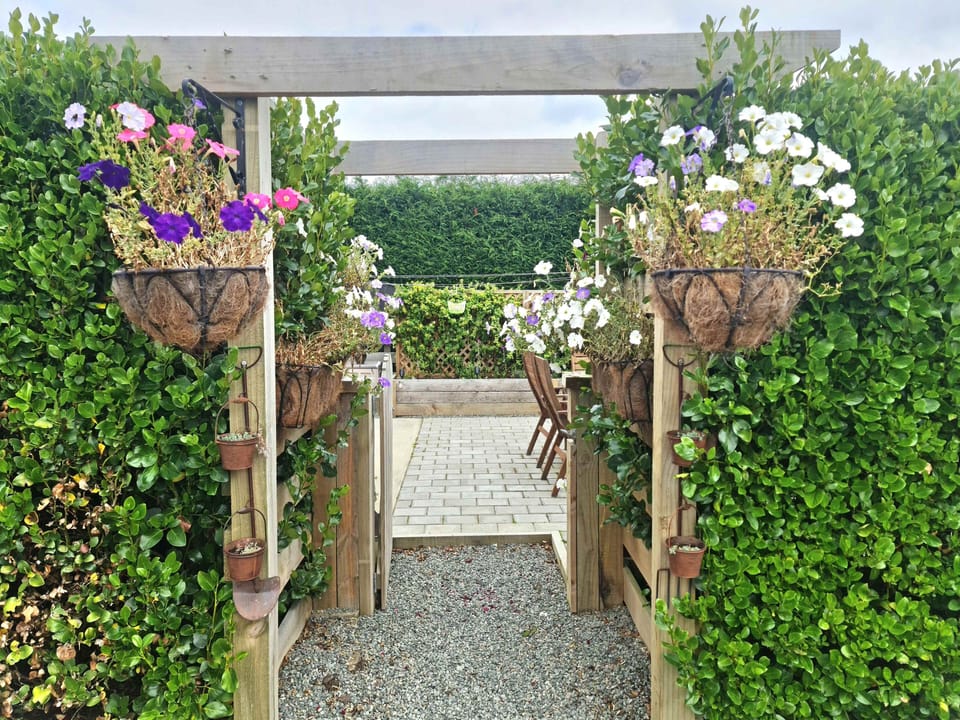 entrance to courtyard