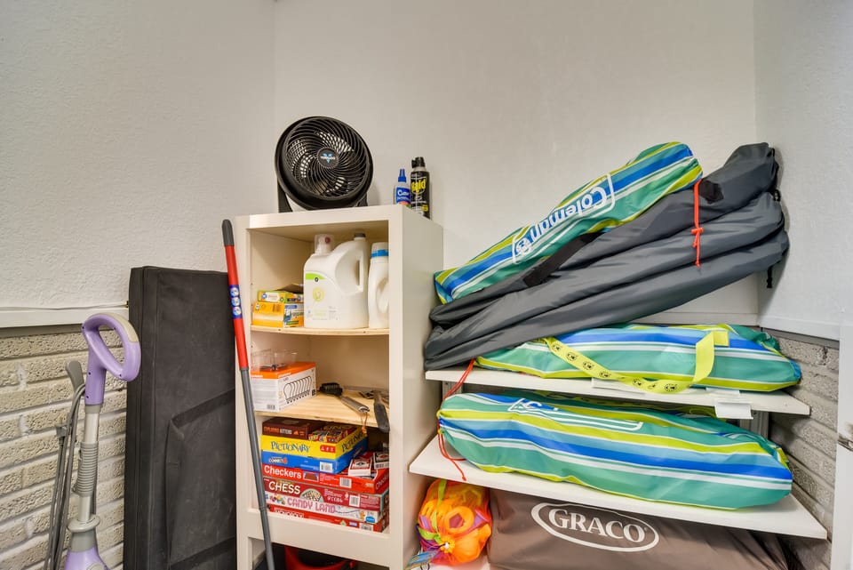 Shared Amenities | Beach Gear | Pack 'n Play | Board Games