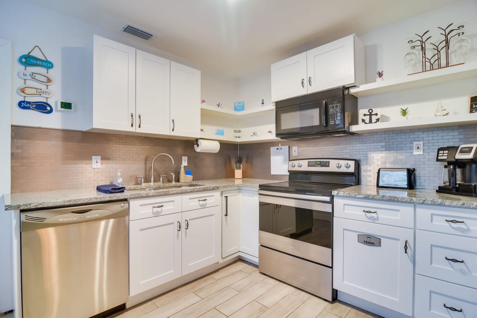 Kitchen | Dishwasher | Keurig Coffee Maker | Cooking Basics