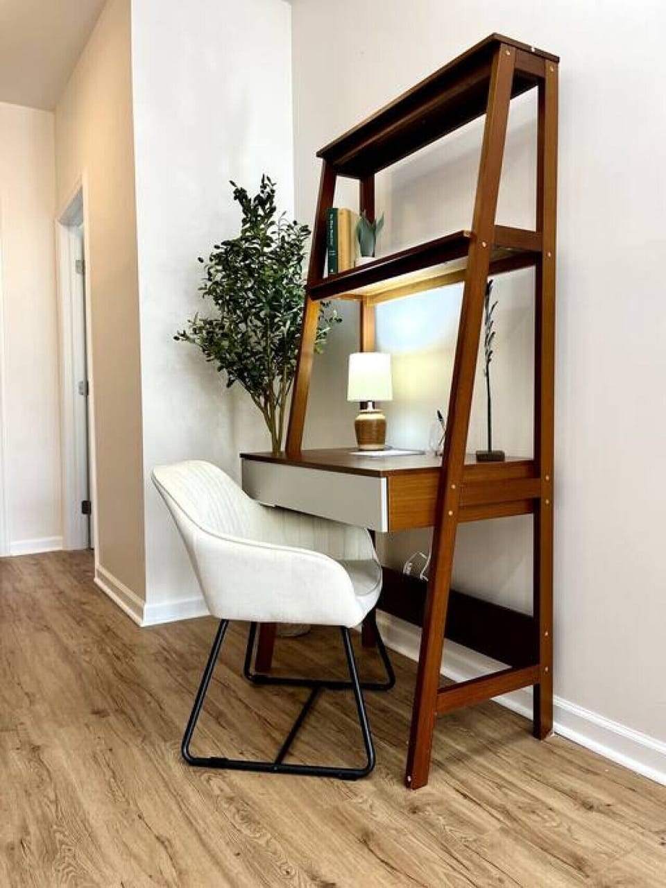 Working Desk