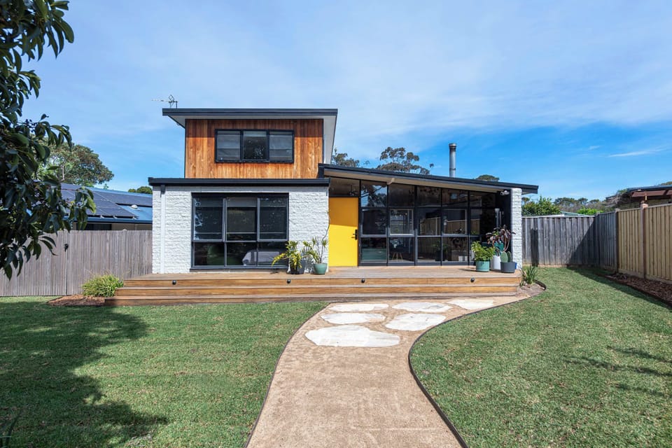Beautiful, modern mid-century design
