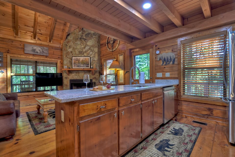 Extra seating at the Moon Pond rental cabin 