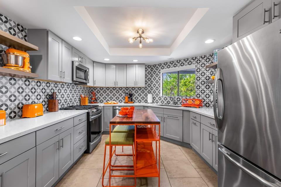 Tons of counterspace in this kitchen