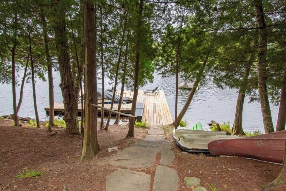 Sloping path to the waterfront