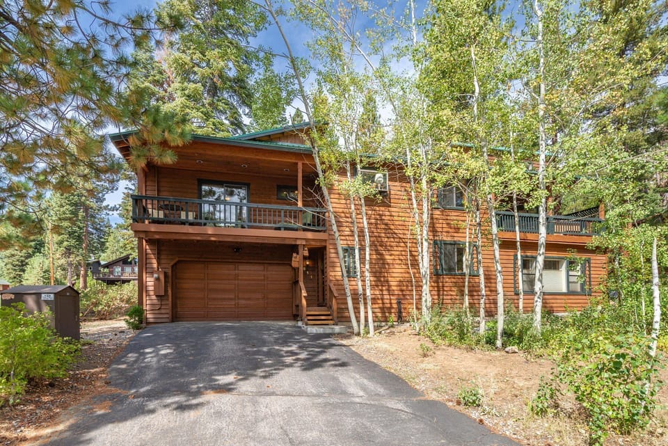 Great location, 2 car garage available and 2 car driveway