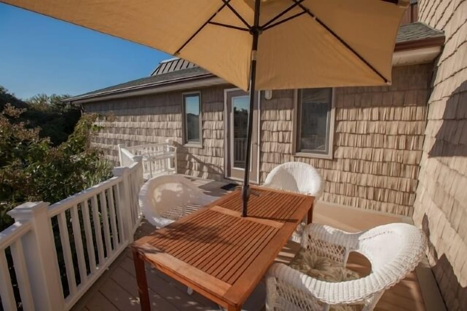 Front deck
