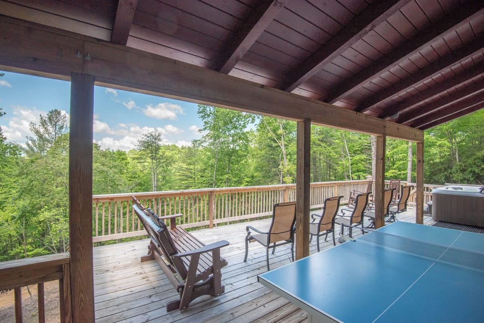 Plenty of outdoor activities and decking...