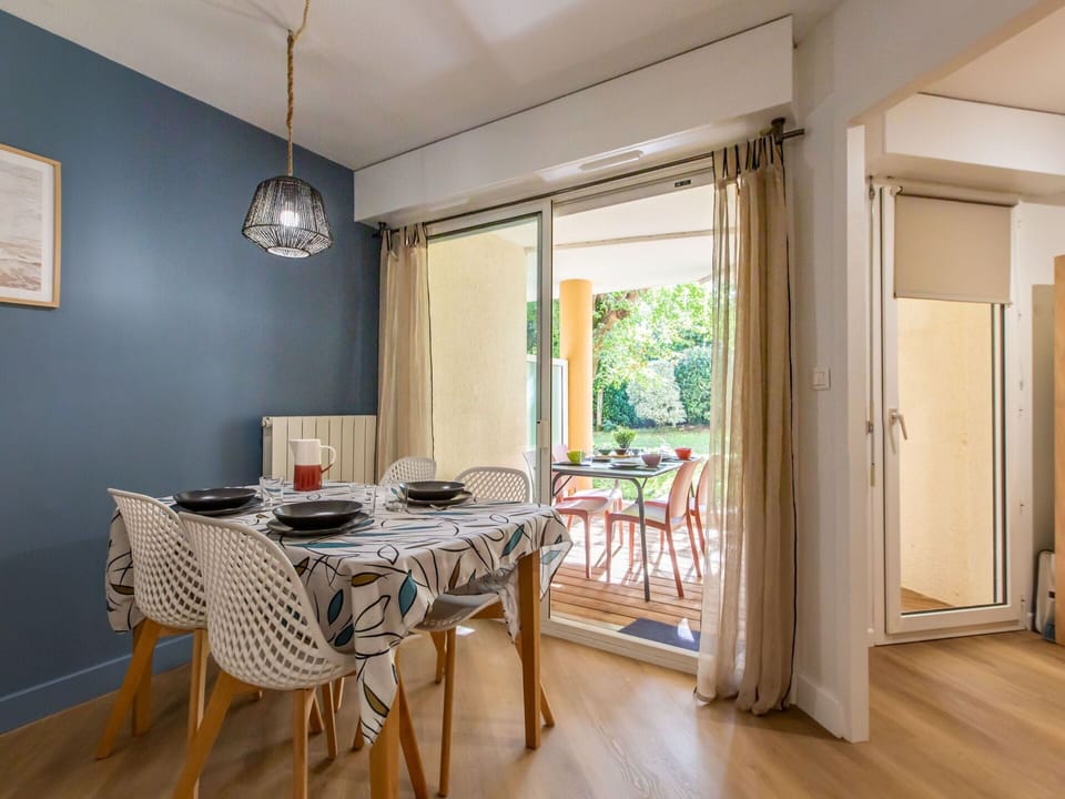 Table, Furniture, Property, Plant, Building, Window, Chair, Sky, Azure, Interior Design