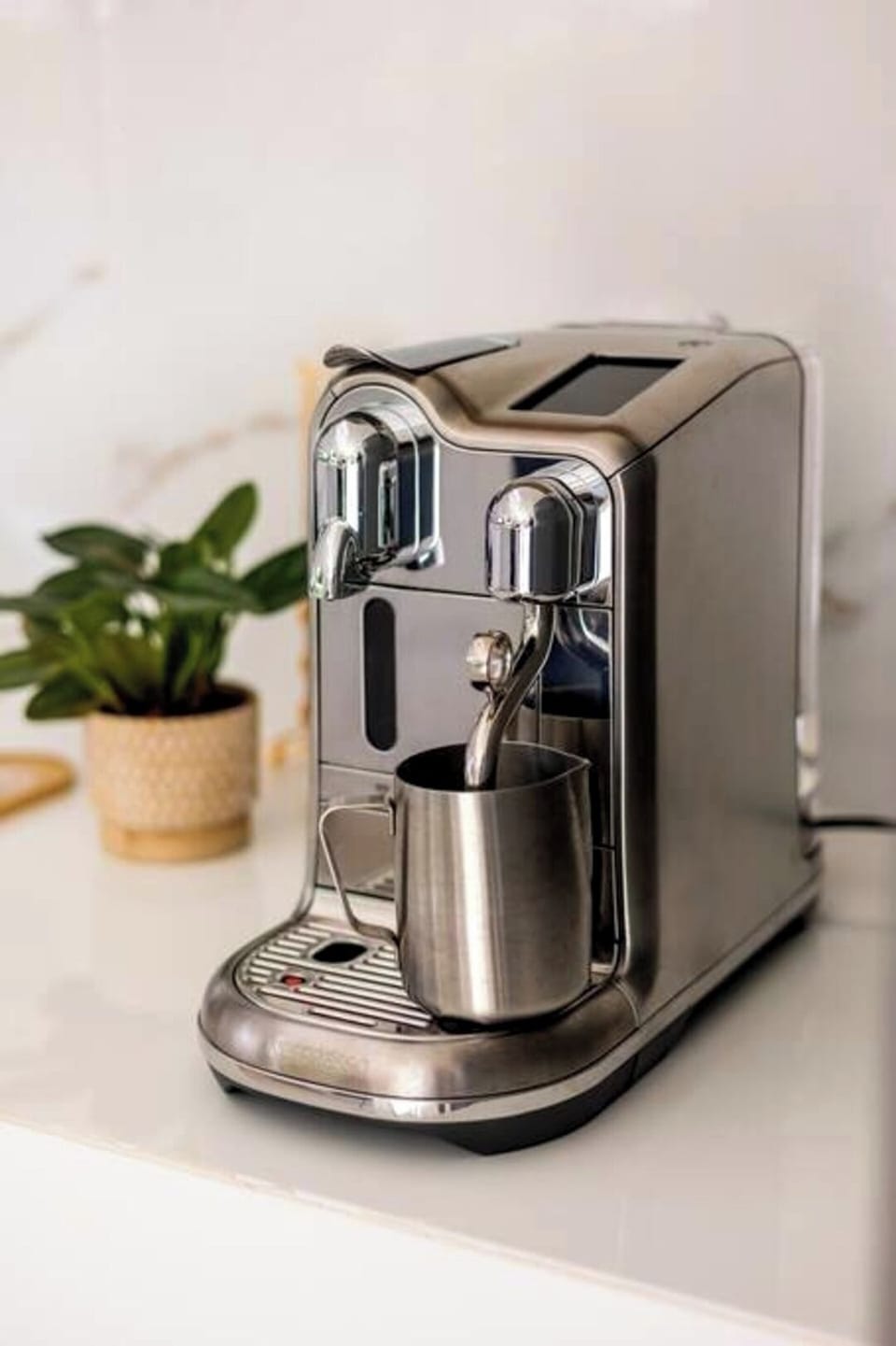 Top end coffee Machine: Nespresso Creatista Pro (Very easy to use)