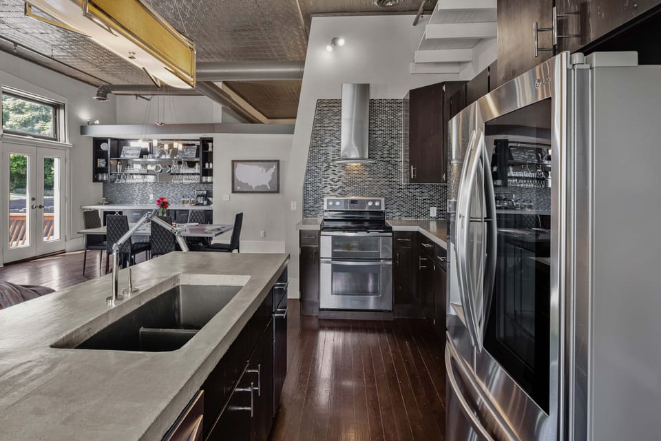 200B S Broadway (9)