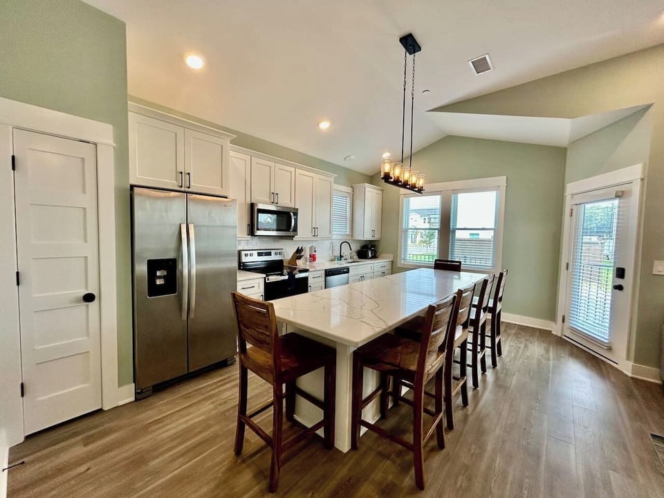 Beautiful kitchen island with seating for six guests.