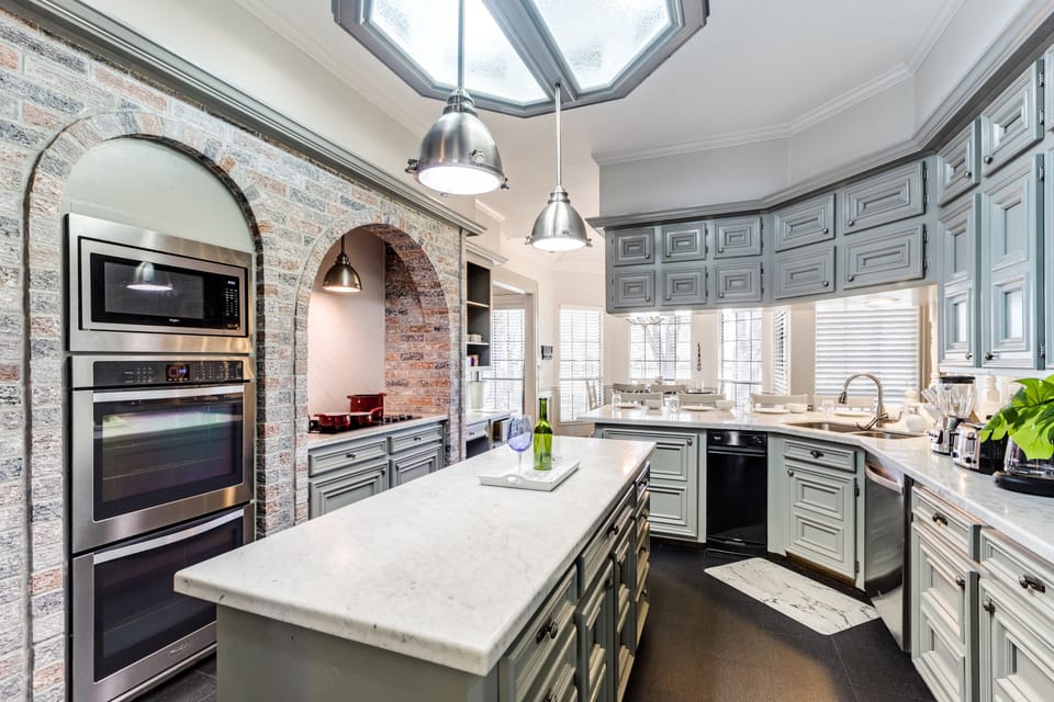 All stainless steel appliances: dishwasher, oven, stove, fridge, microwave.