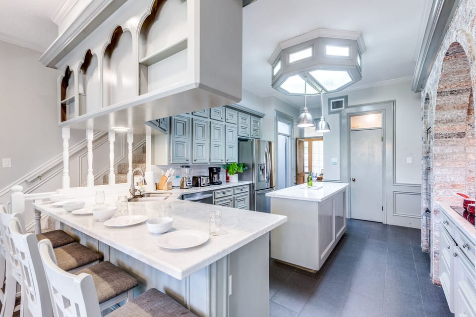 Our kitchen includes seating for 9 including 4 at the Island.