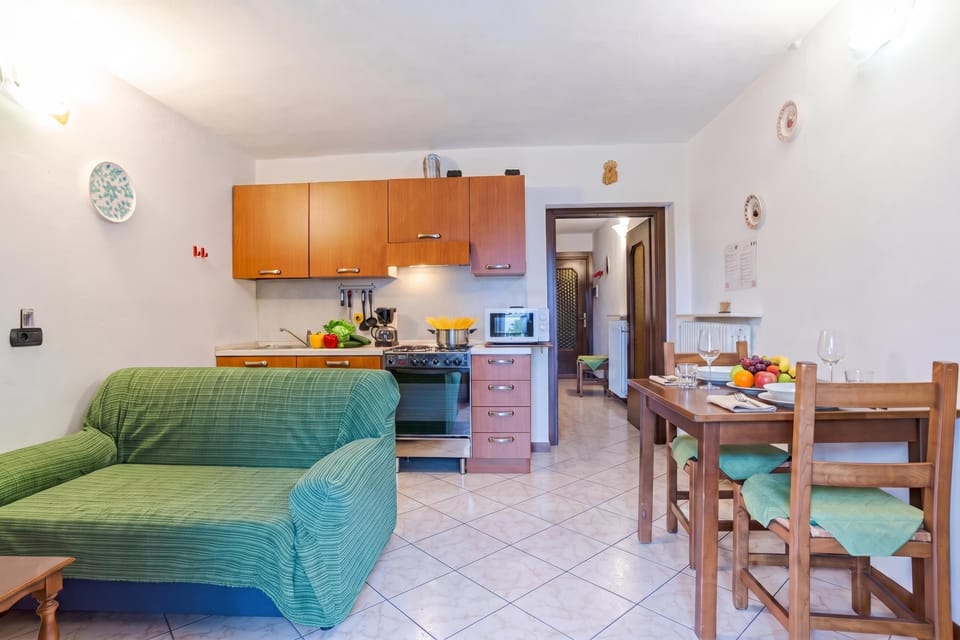 Kitchen and dining area