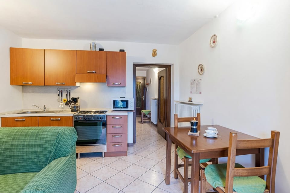 Kitchen and dining area