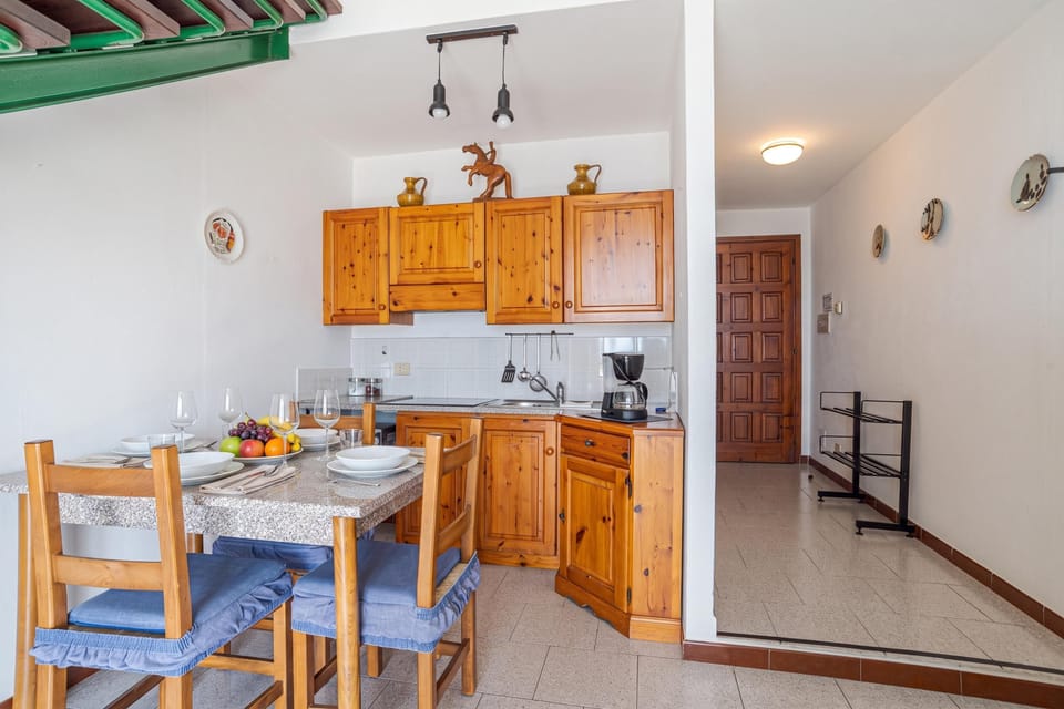 Kitchen and dining area