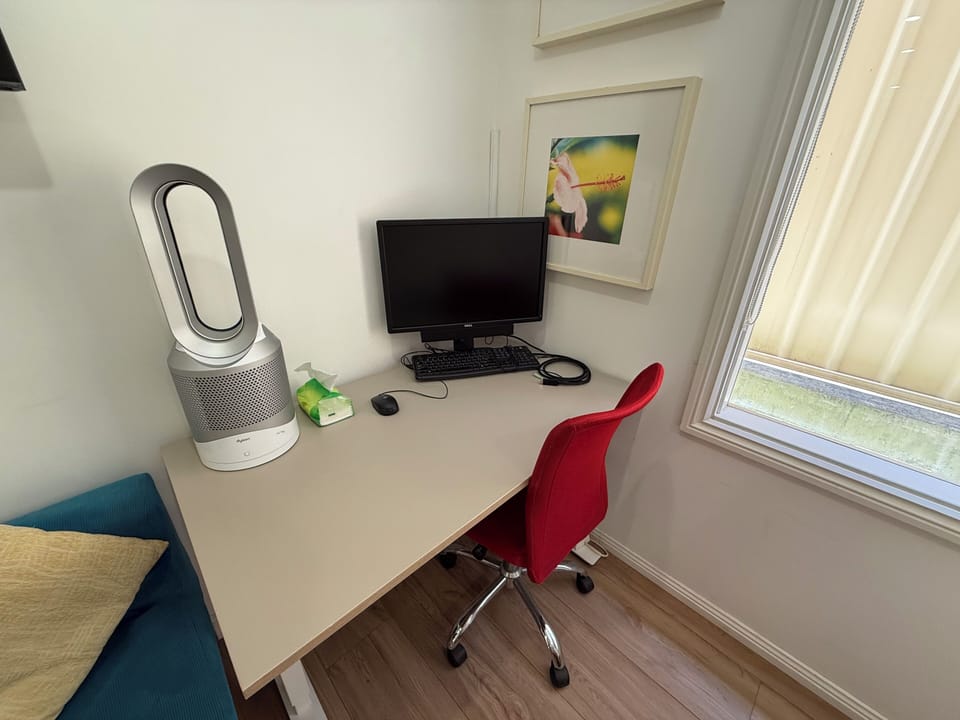 Studio Workstation with monitor, keyboard and mouse provided