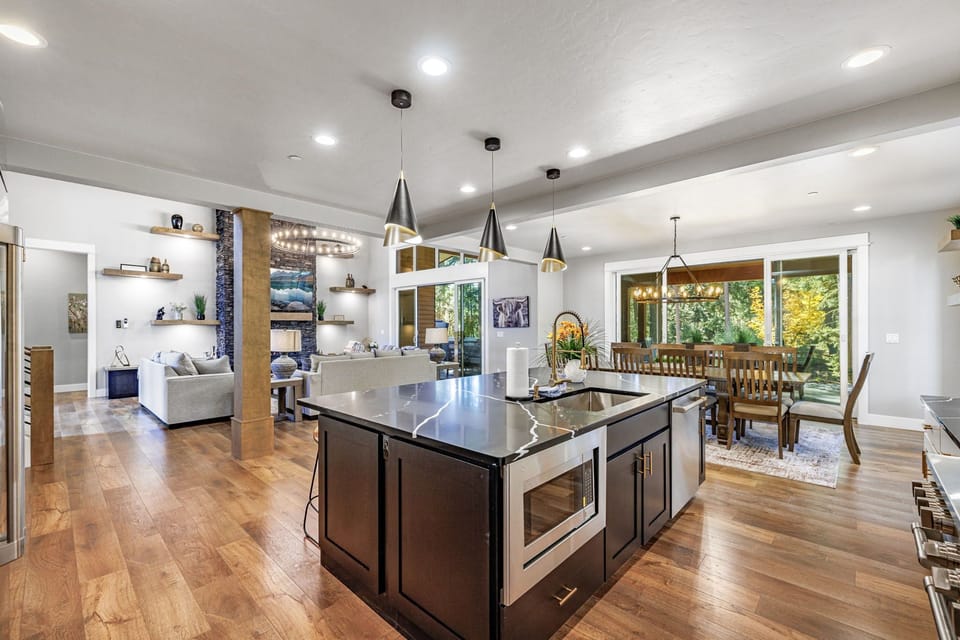 Kitchen – Ample Counter Space + Gas Range for Big Group Meals