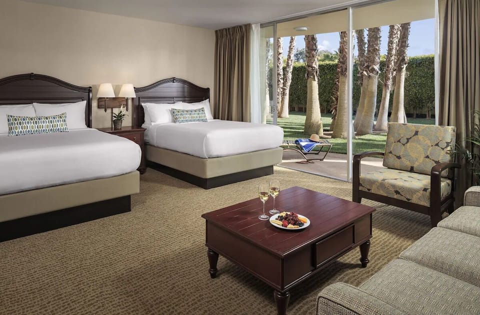 Unit with 2 Queen size beds