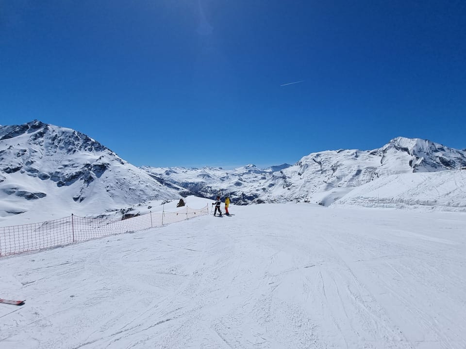 Snow and ski sports