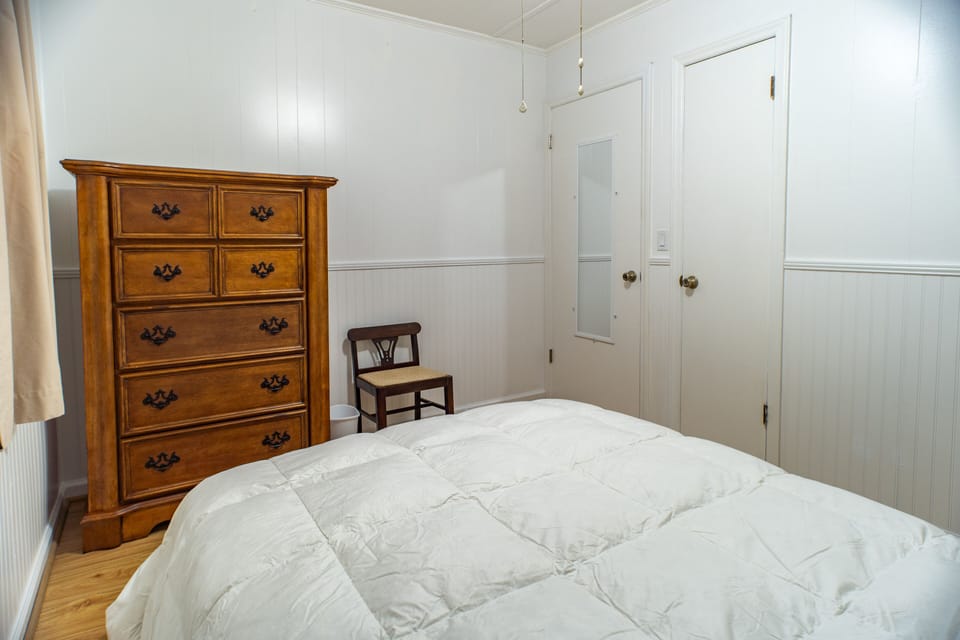 Bedroom 2 with full size bed
