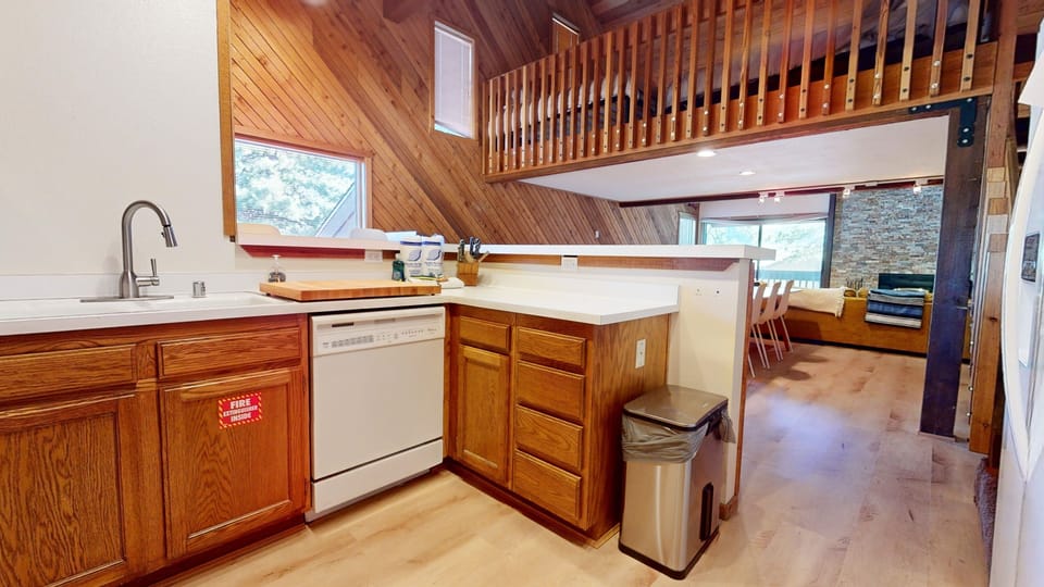 Indoors, Hardwood, Stained Wood, Kitchen, Floor
