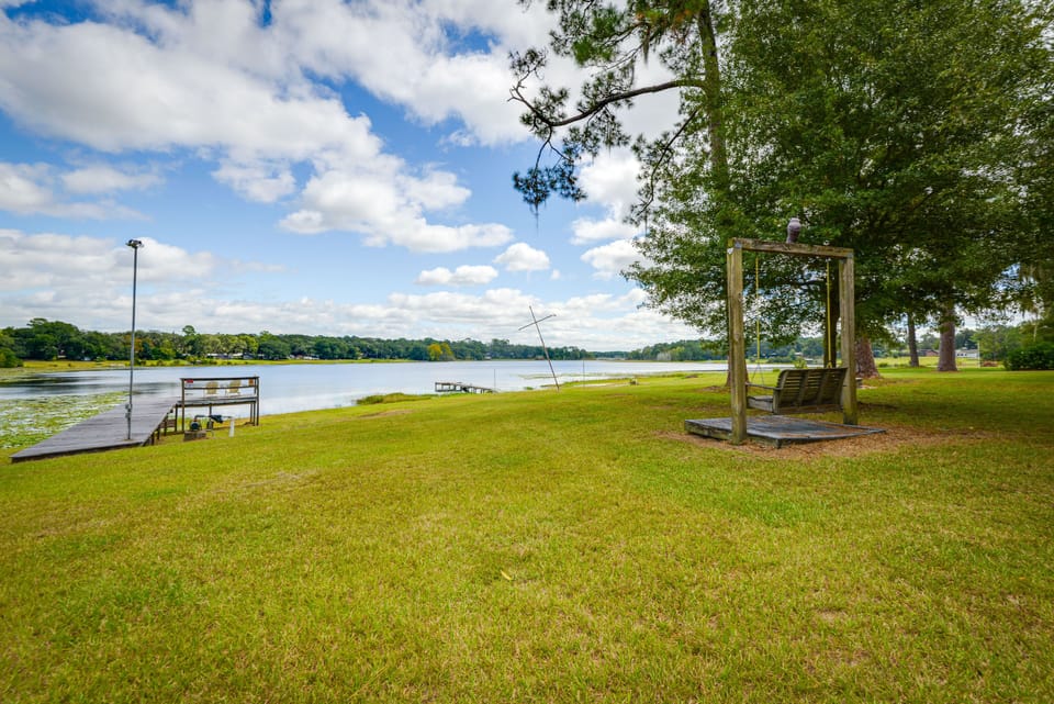 Dock w/ Lake Access | Swing Chair | Complimentary Kayak