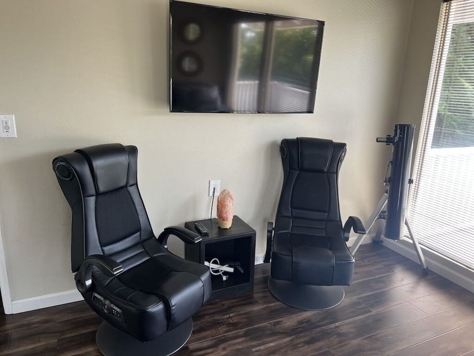 Gaming chairs for the kids and those young at heart. 