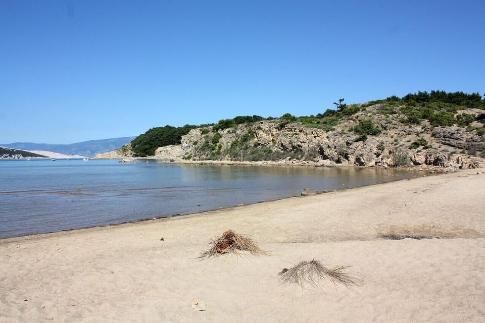Nearby beaches