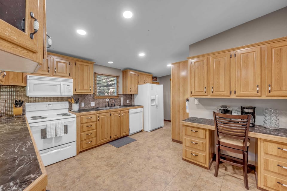 Fully stocked kitchen for all your cooking needs!