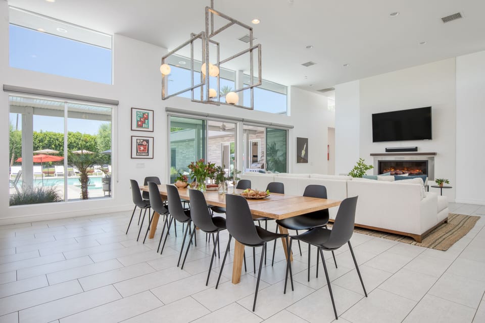 Large dining tables have enough space for groups.