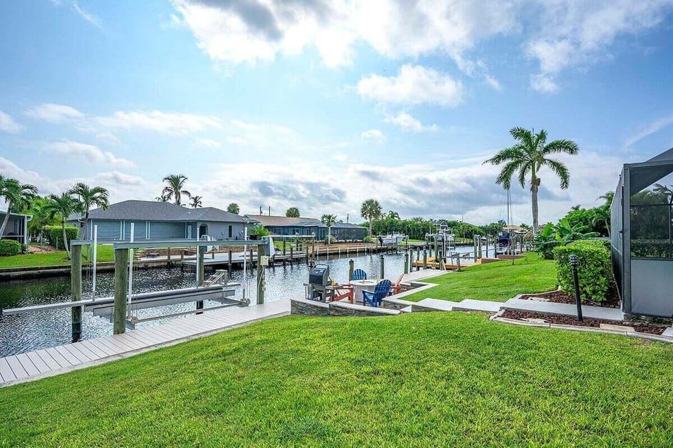 Outdoor Garden with Walkway to Dock