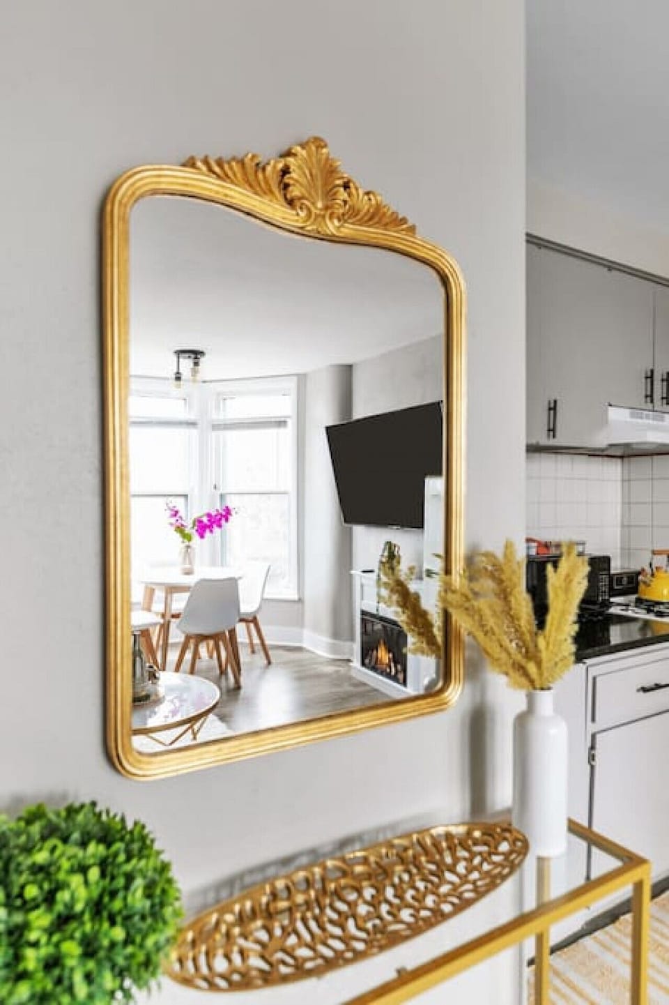 Charming entry area into a well designed space.