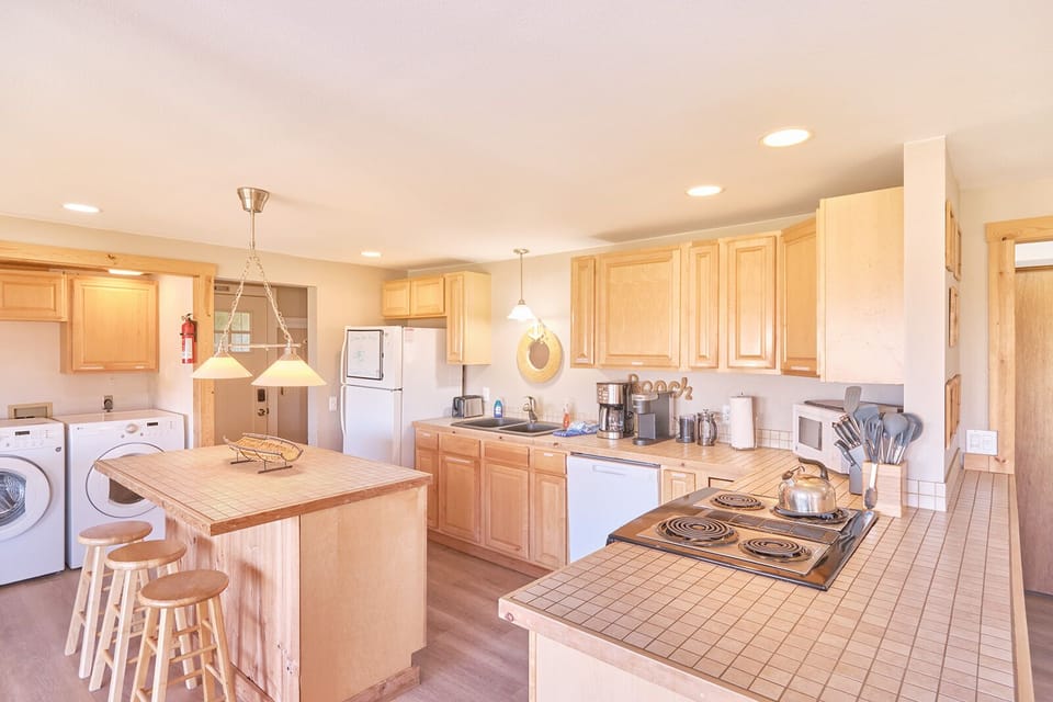 Fully equipped kitchen catering to all your cooking needs.