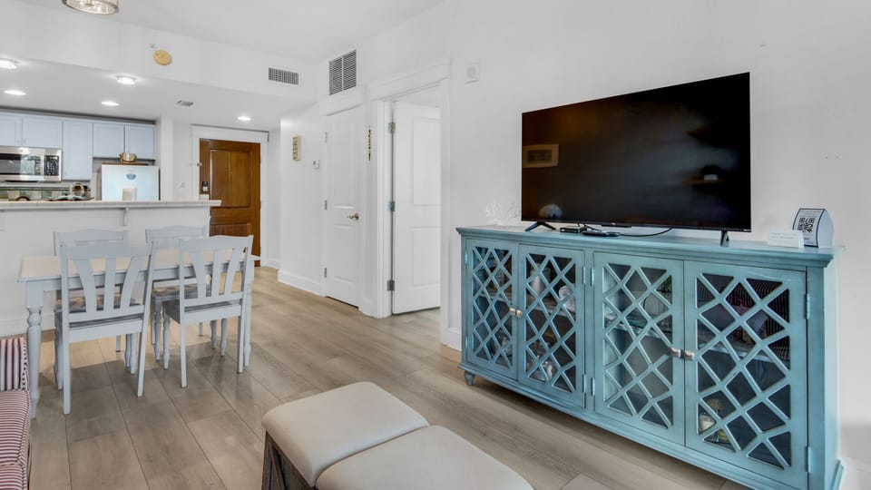 The Grand Sandestin 2321 Living Area