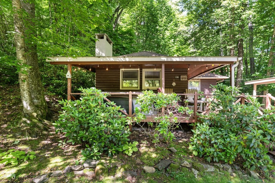 Laurel Cabin