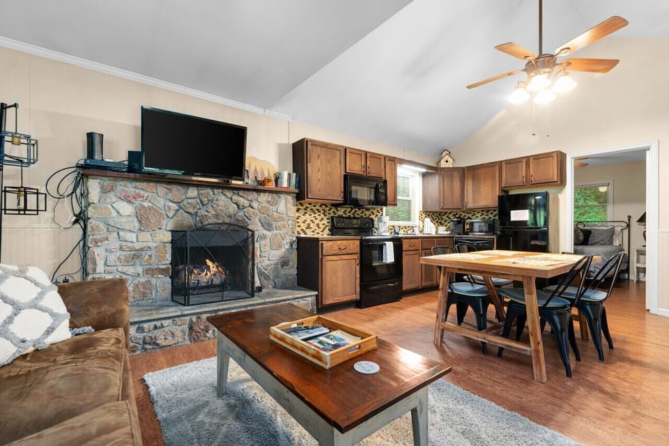 Cozy Cabin