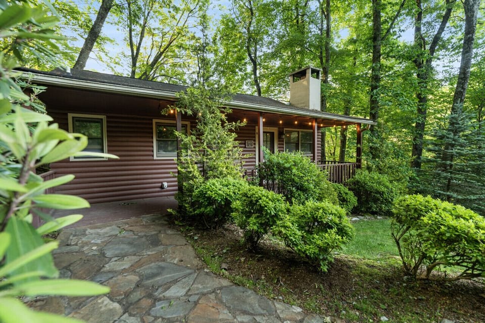 Apple Cabin