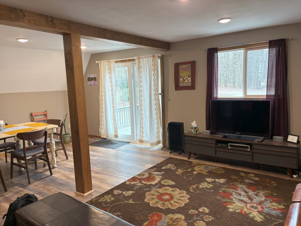 Sliding door wall to deck, smart TV