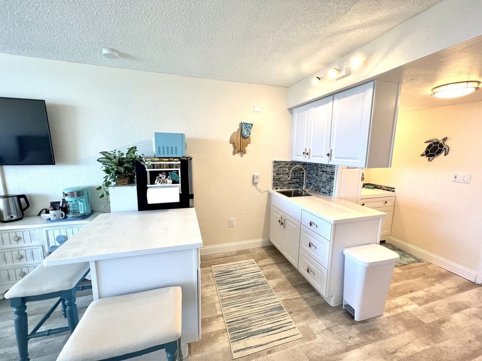 Remodeled Kitchenette