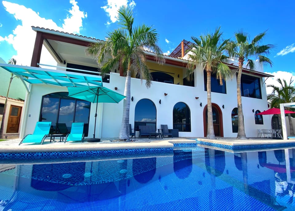 Everyone loves the pool!
