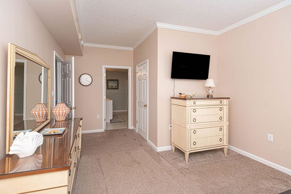 Master Bedroom - King