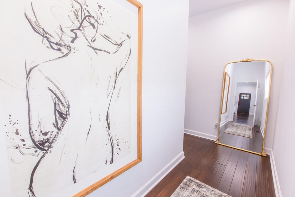 Hallway to 2 Bedrooms & 1 Bathroom 