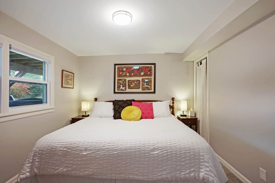 Bedroom (1)